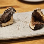 練馬 鳥長 新潟 - 焼き野菜。とのさま椎茸を鶏油で焼く。