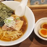 らーめん 佐山 - 味玉佐山ラーメン(並)￥900-