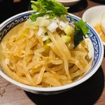 楽関記 - ピリ辛もやし　小460円