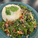 プリッキーヌ - 週替わりランチメニューのラープムーライス