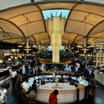 EL NACIONAL - これ、フードコートですよ。
            どうなってる？バルセロナ(^^)