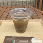 多謝 - 緑豆デザート，スプーンで混ぜて頂きます