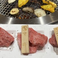 飛騨牛一頭家 馬喰一代 長良本家 - 