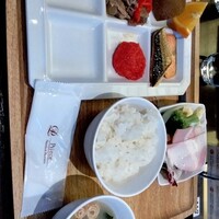 リュクス ダイニング ハプナ - 2024