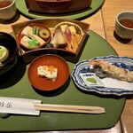 264160034 - 組肴、湯葉餡掛け、椀物、揚げ物