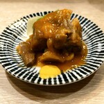 Wafu Motsu Ryori Arata - 牛尾炖菜、莴苣、芥末