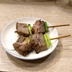 Wafu Motsu Ryori Arata - 牛舌串烧