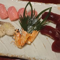 幸鮨 - 大トロ、赤身、おどり