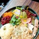 ビストロ ハマイフ - こちらも本日のランチからトリッパの煮込み♡クニュクニュの美味しいトリッパがたっぷり❣️お野菜もたっぷり入って何気にお味見サイズのパテがまた絶妙に美味しい♫(๑˃̵ᴗ˂̵)