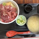 市場めし とくだ屋 - 