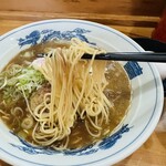 肉マシ鉄板食堂 - 【徳島ラーメン＝ストレート細麺】