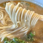 支那そば餐休 - 名物そば¥980内