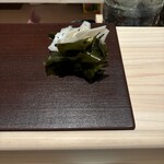 千葉たかおか - 若布(鴨川産)、薄切り酢蓮根(鴨川産)、自家製ポン酢