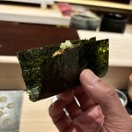 千葉たかおか - 炭火炙り真鰯(銚子産)棒寿司の磯辺巻き