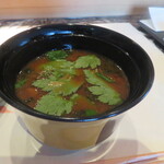 なだ万 - 赤出汁