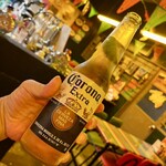 墨国回転鶏料理 - 他にもメキシコビールあるよ