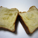パンとお話 アップルの発音 - キューブ食パン 「箱レター」170円 
