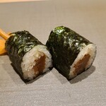 千葉たかおか - ㉔干瓢海苔巻き《追加》 
      握りっていない分だけシャリの美味しさを素直に感じ取れます
      外側が硬めで中が軟らかく、尚且つ、ほんの少し芯を残した炊き上がり 