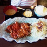 黒酢チキン南蛮定食 たかもとや - 黒酢とレッドチキン南蛮ハーフ＆ハーフ910円