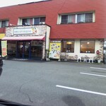 黒酢チキン南蛮定食 たかもとや - 車からこんなお店です！とても奇麗です✨