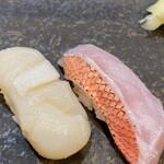 鮨 ひでぞう - ホタテ、金目鯛