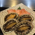 鉄板焼 石狩 - 北海道函館産 活蝦夷鮑
      北海道羅臼産　キンキ