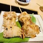 鮮魚炉端 花ちゃ花ちゃ - 豚肉とえのきです。これもすごくおいしかったです。