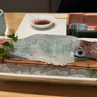対馬のどぐろとイカ活き造り 博多 魚蔵 都ホテル店 - 