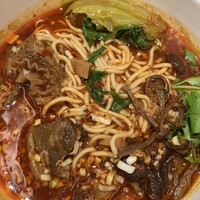 老四川 飄香小院 - 香飃牛肉麺のアップ