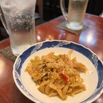 担々麵＆中華バル 辣将軍 - ラー油ザーサイ