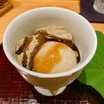 御料理 まつ山 - ほうじ茶アイス、わらび餅