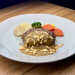 HAMBURG&STEAK AMACRO - ニンニク好きには堪らない。ガリバタペッパーハンバーグ