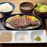 HAMBURG&STEAK AMACRO - 黒毛和牛赤身サーロインステーキ。