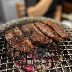 炭火焼肉ホルモンさわいし - 和牛特選ハラミ