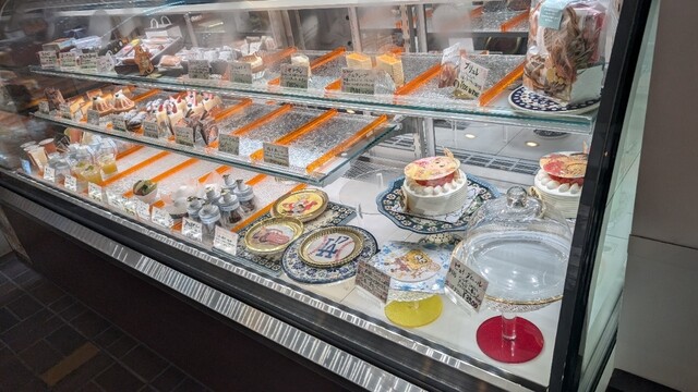 ピュイダムール 移転】ピュイ・ダムール （Puits Damour） - 住吉/ケーキ | 食べログ