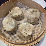 龍香 - シュウマイ　3→4個で注文