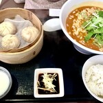 龍香 - 担々麺セット　ライス付。