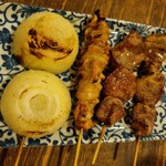 炭火やきとり あかしろ屋 - 