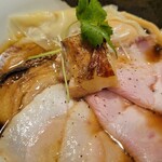 麦と麺助 - マシマシだ