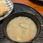 揚げもの処 かつひろ - 具だくさんの豚汁