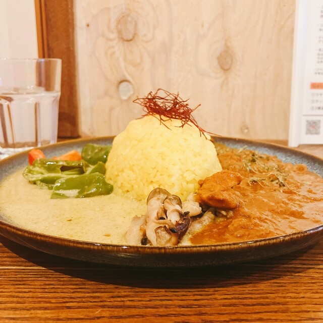 6bottles（シックスボトルズ） - 北仙台（カレー）の写真