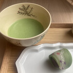 和菓子まめいち - ⚪︎お好きなひと月の和菓子1個とお抹茶　¥1,100（税抜）