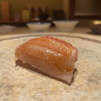 鮨 由う - 