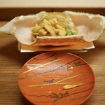 道人 - 渡り蟹、由来雲丹、叩きオクラ、土佐酢ジュレ