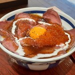 築地食堂 源ちゃん - たっぷりイクラ入りローストビーフ丼（ご飯大盛）