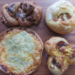 壱弐参 CAFE - 自家製パン4種を買いました