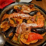 MESON Hasta Manana - ミックスパエリア。出汁が聞いてて美味しい！！