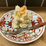 鶏と酎ハイ とり巣 - 【冷菜】とり巣のポテサラ