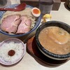 必死のパッチ製麺所