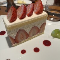 グランド キッチン - バースデーケーキ！